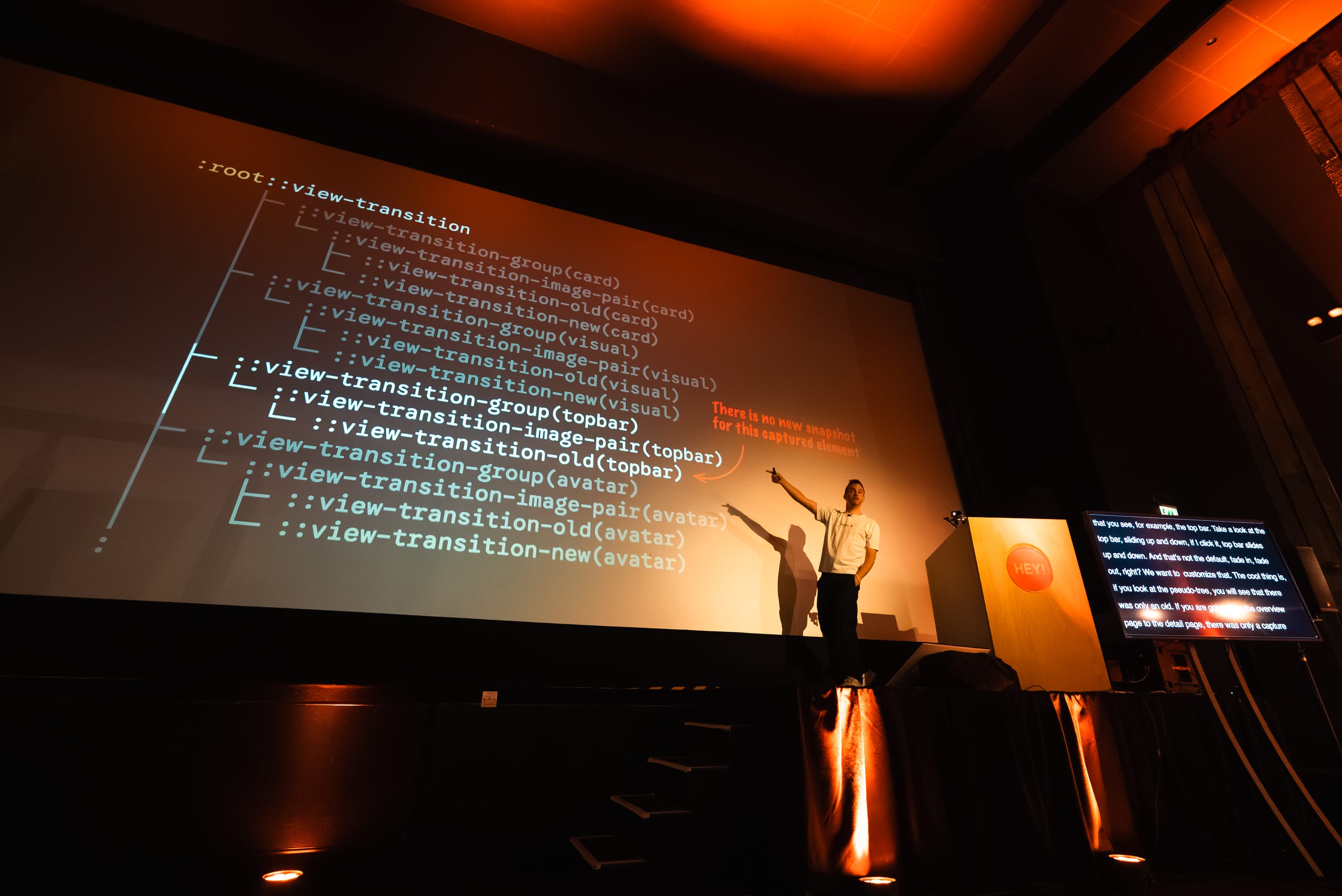 Bramus giving a talk on View Transitions